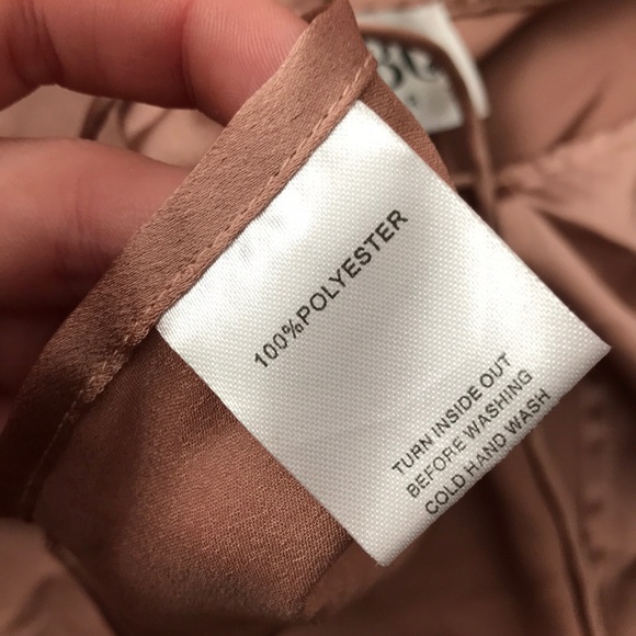 Sabo Skirt Pink Satin Top - Picture 5 of 5